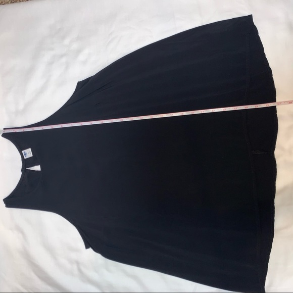 Old Navy Women’s High Neck Swing Tank Top - Picture 7 of 8